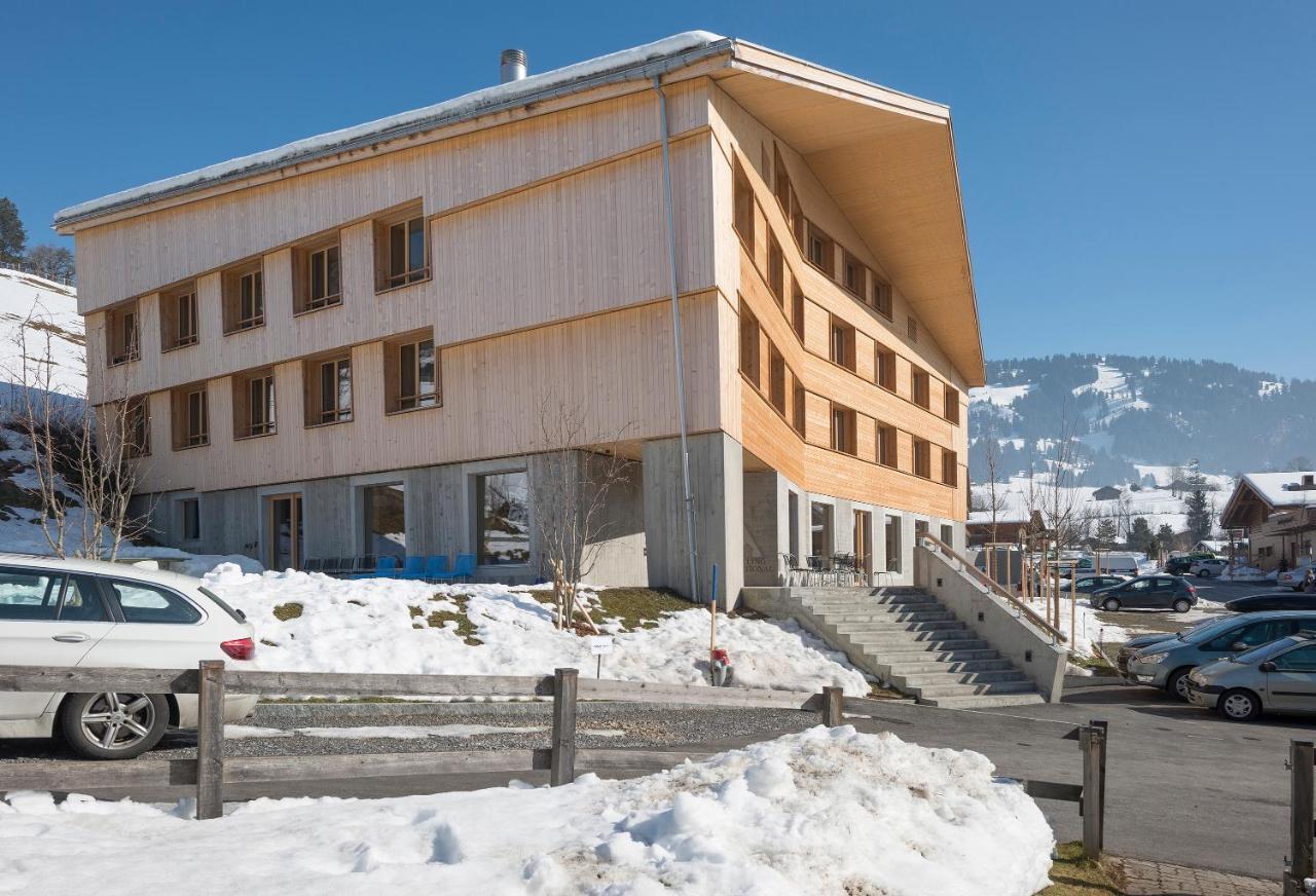 Saanen Gstaad Youth Hostel Exterior foto